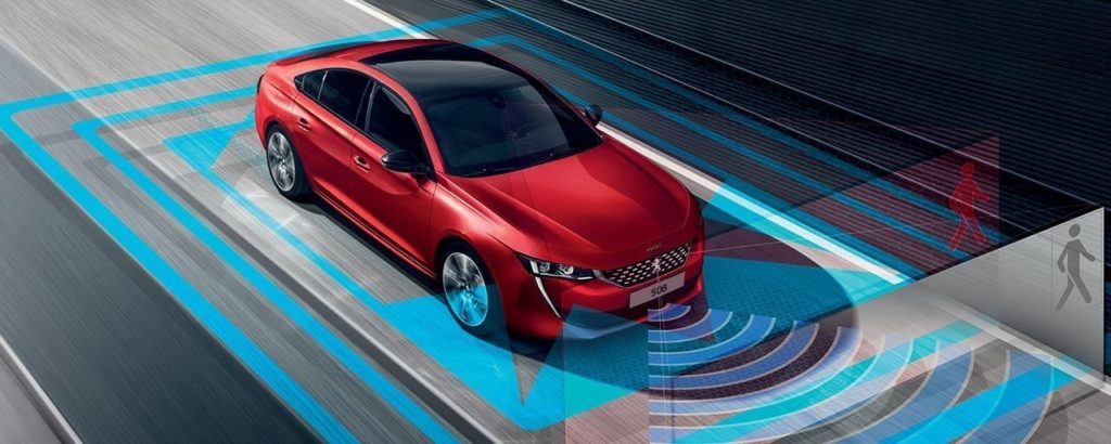 القيادة شبه الذاتية