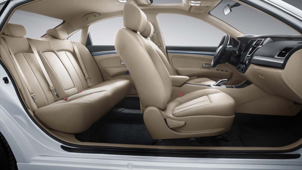 أول سيارة كهربائية في مصر